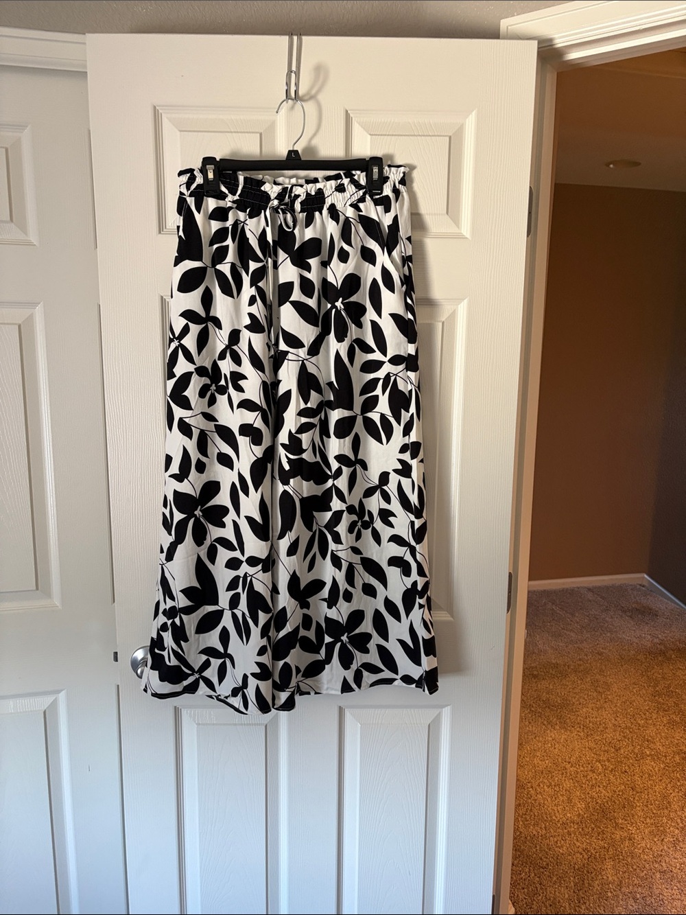 Black & White Floral Palazzo Pants